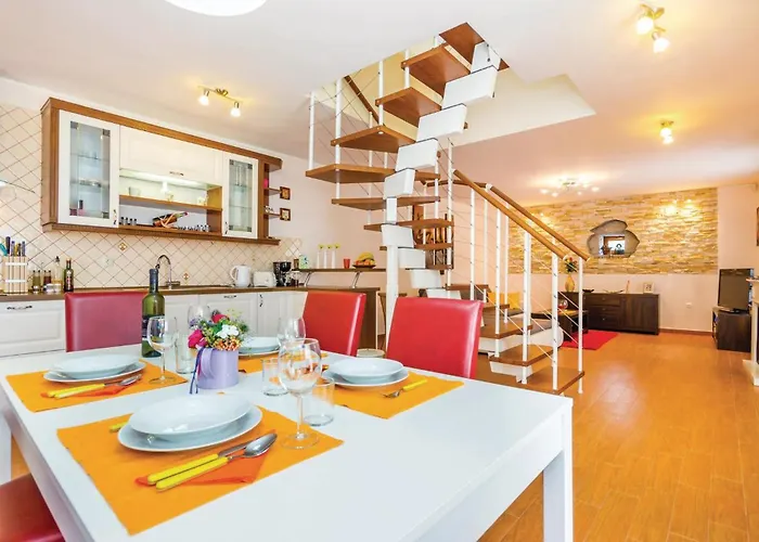 Casa vacanze Cozy In Bregi With Wifi *