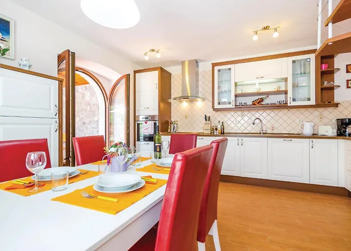 Casa vacanze Cozy In Bregi With Wifi *