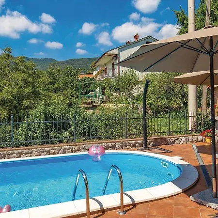 Prázdninový dům Luxurious In Bregi Breza