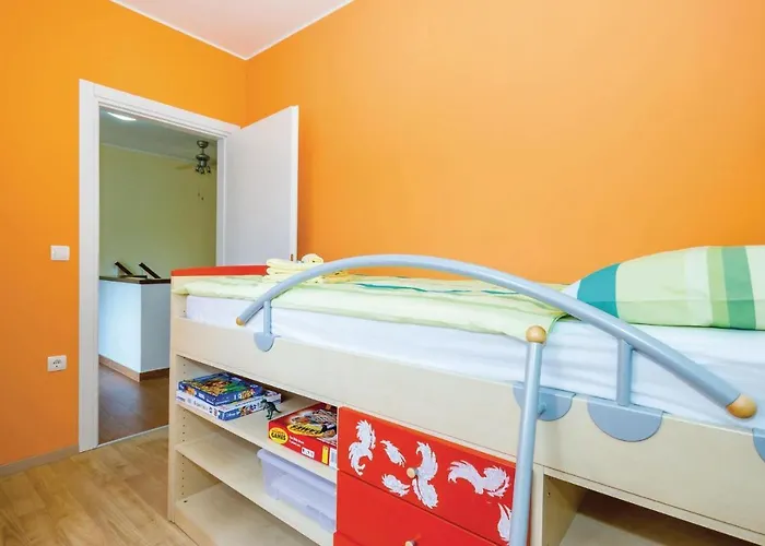 Cozy In Bregi With Wifi Holiday home *