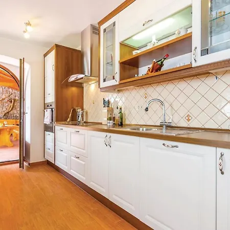 Cozy In Bregi With Wifi *