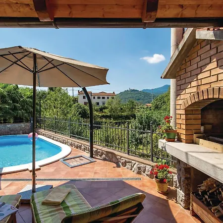 Cozy In Bregi With Wifi Breza