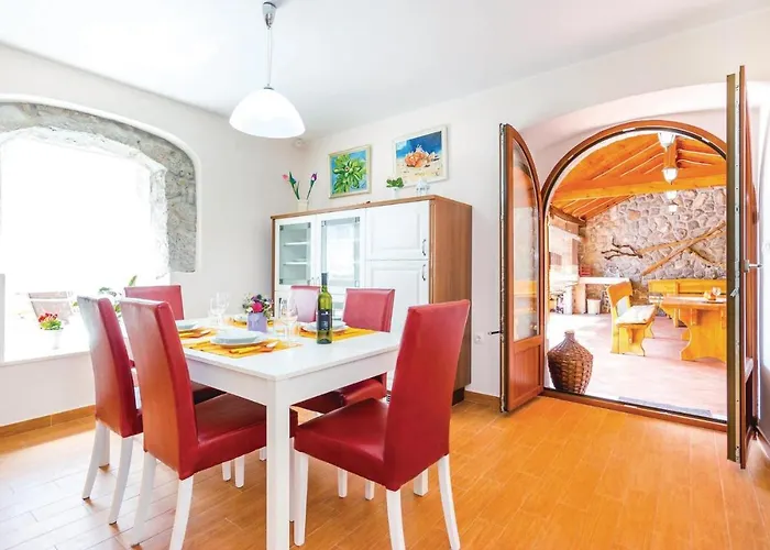 Holiday home Cozy In Bregi With Wifi