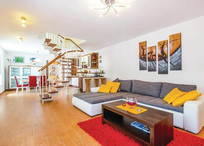 Holiday home Cozy In Bregi With Wifi