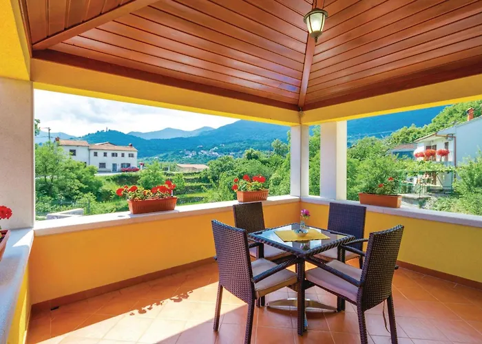 Holiday home Cozy In Bregi With Wifi